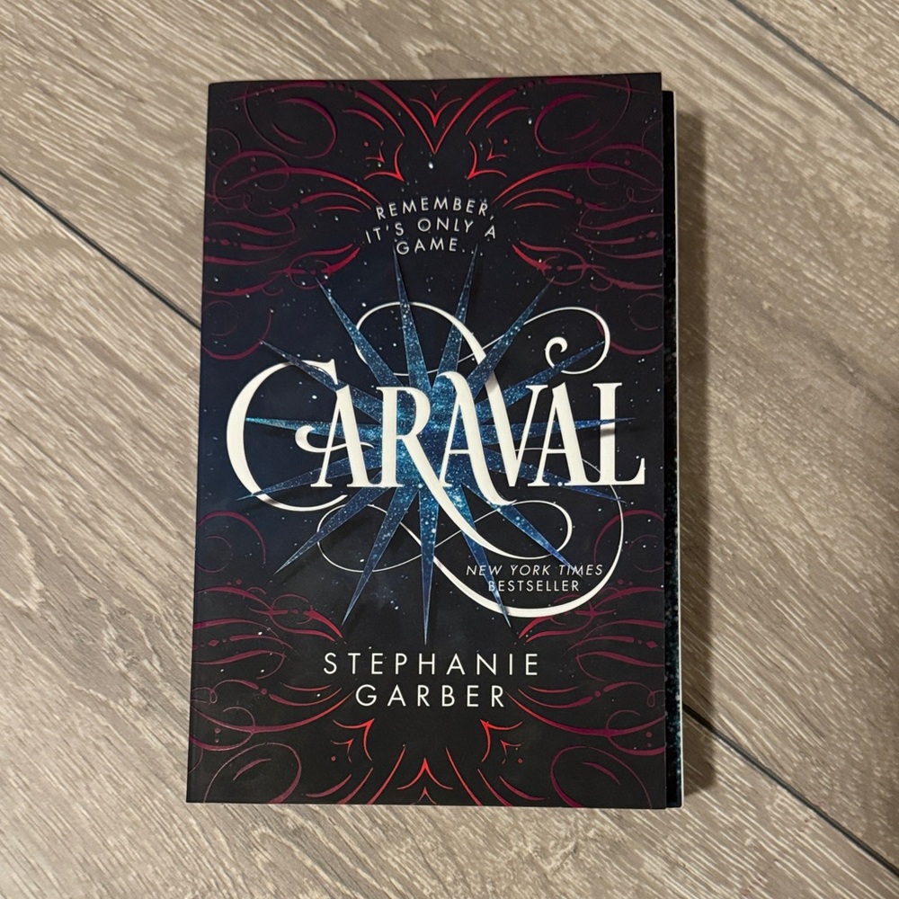 Caraval by Stephanie Garber Paperback